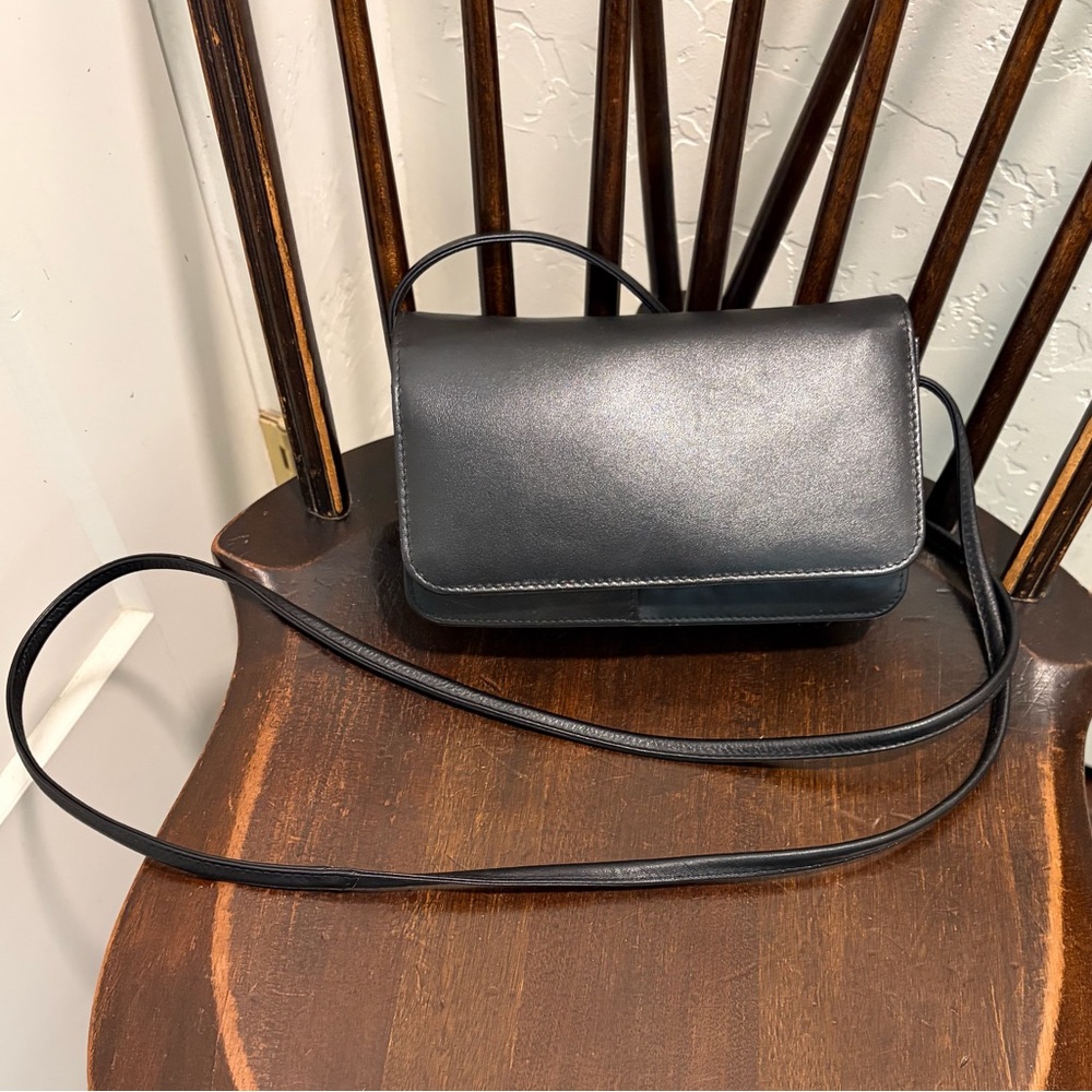 ILI New York Black Leather crossbody organizer shoulder bag